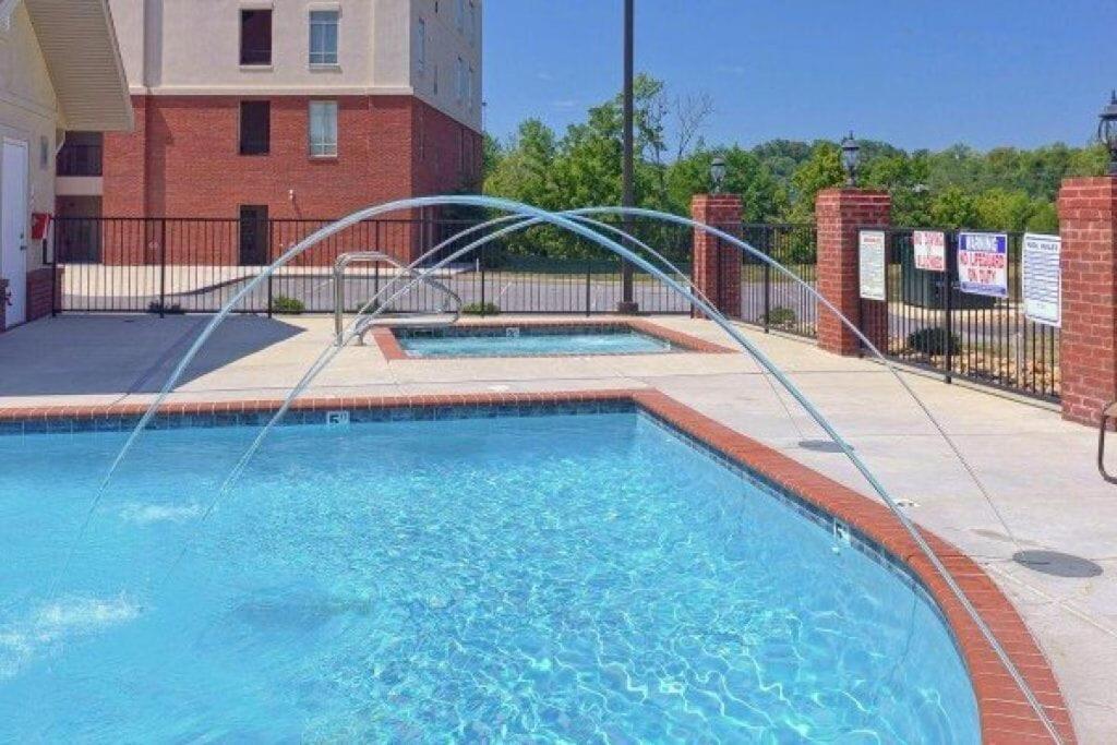 Fantastic Location! River And Mountain Views 2Br/2Ba Sleeps 6 Pigeon Forge Exterior foto